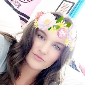 Meet your Posher, Madi